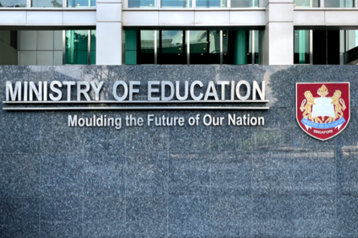 新加坡教育网官方发布：AI浪潮下的教育博弈，划定“禁区”，是保护还是束缚？